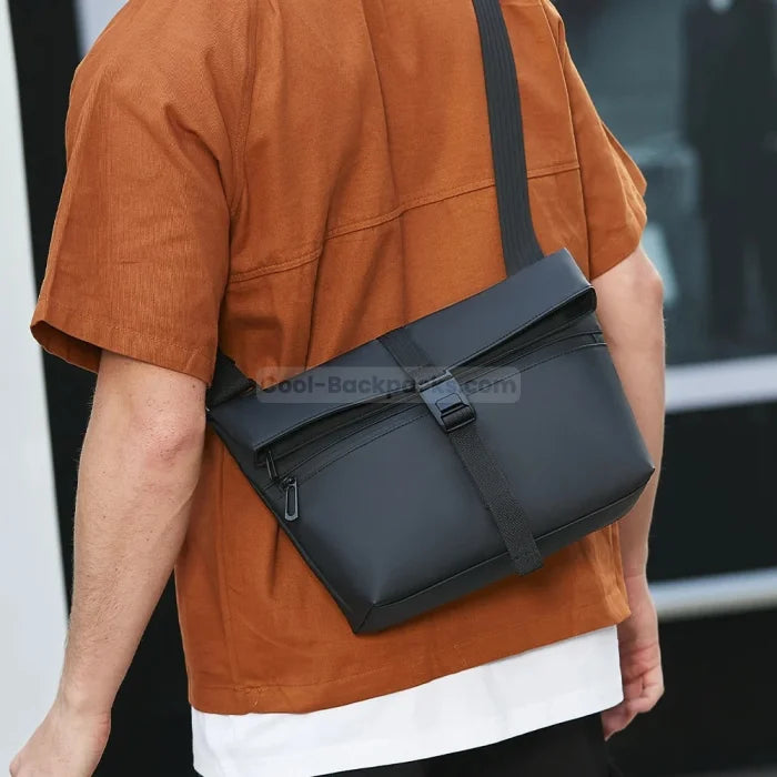 Gaming Messenger Bag - Black